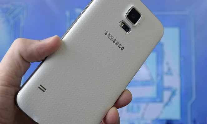 スマートフォン本体 Samsung Galaxy S5 Neo SM-G903F Samsung SM-G903F, possível Galaxy S5 Neo, passa por certificação