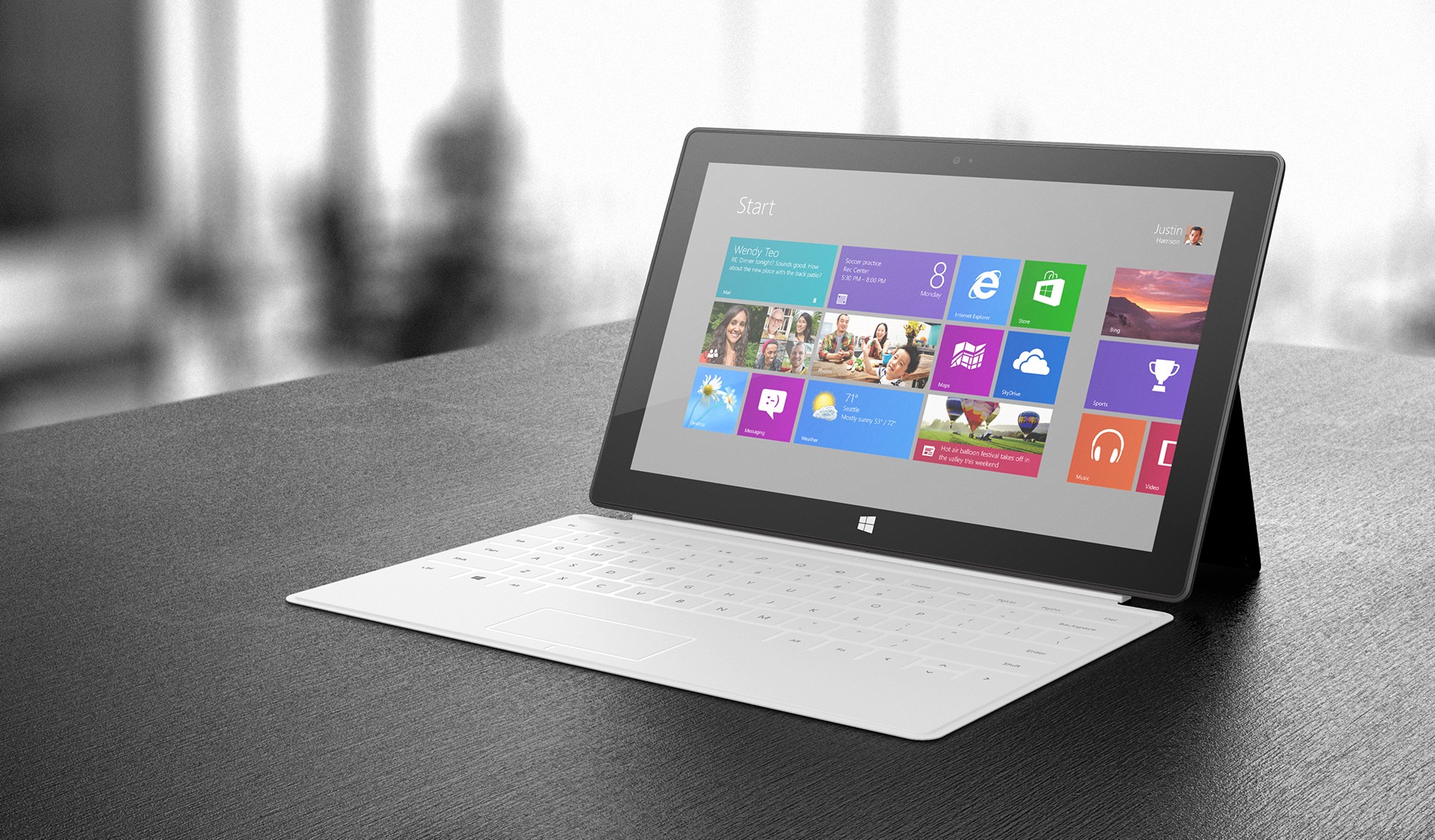 Microsoft apresenta Surface Pro 4 com tela maior e resolução