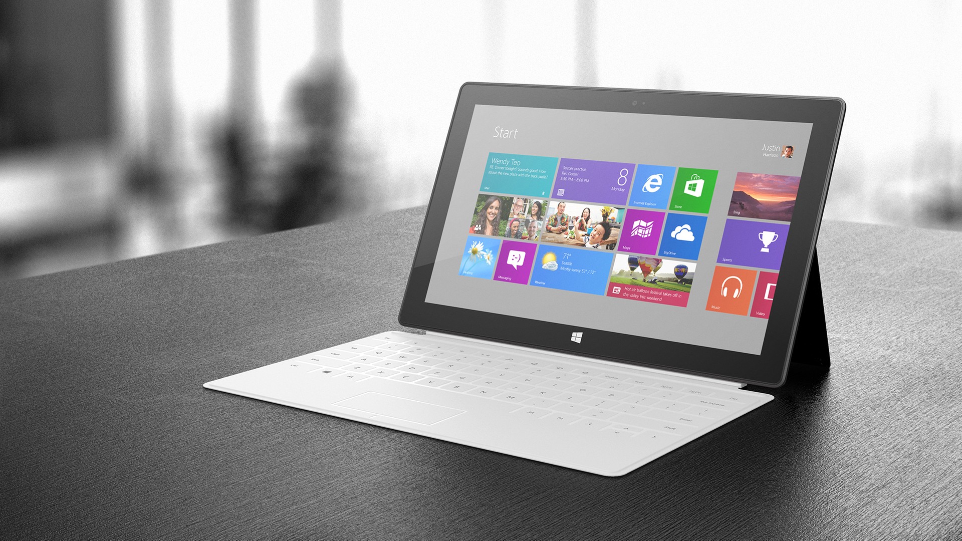 Microsoft apresenta Surface Pro 4 com tela maior e resolução