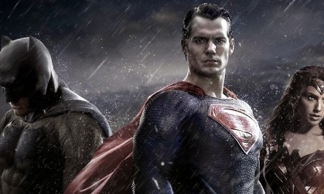 Henry Cavill revela motivo da briga entre Superman e Batman em