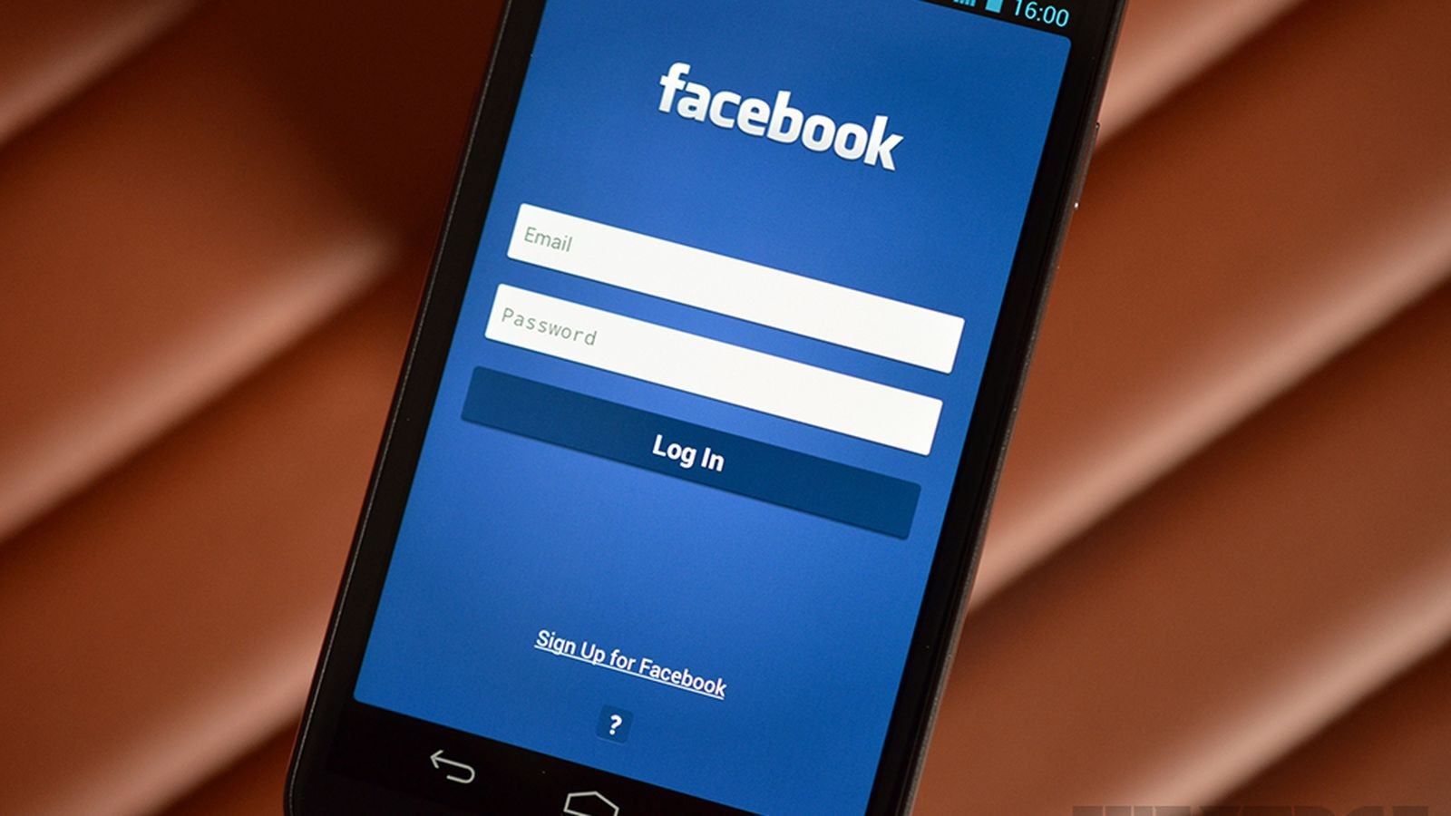 Sem conexão? Facebook começa a liberar vídeos offline no Android -  Tudocelular.com