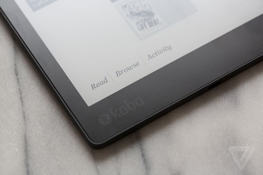Kobo Aura One é um e-reader com tela de 300ppi à prova d'água