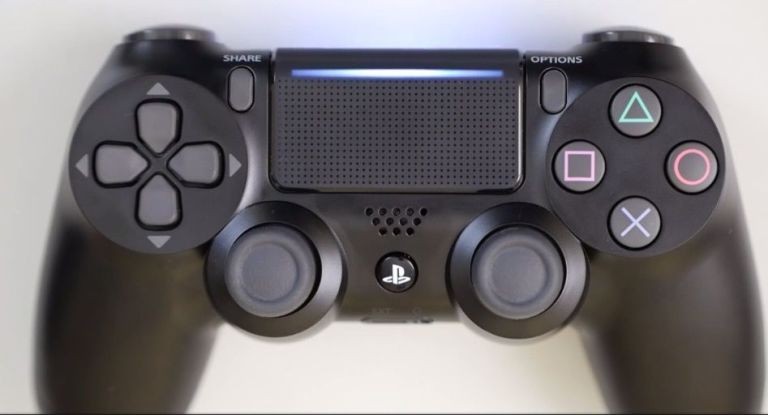 PS4 Pro e Slim terão novos controles DualShock 4 e PS Camera