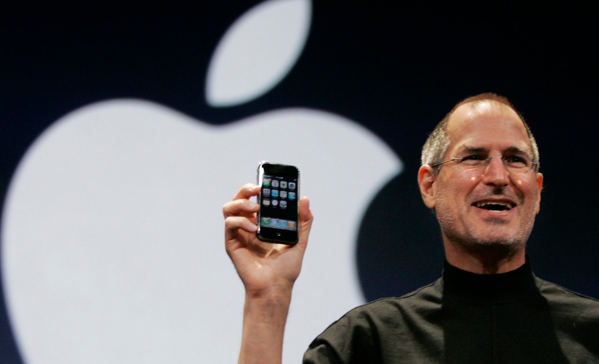 Esses são os dois primeiros protótipos do iPhone, feitos para impressionar  Steve Jobs [vídeo] - TudoCelular.com