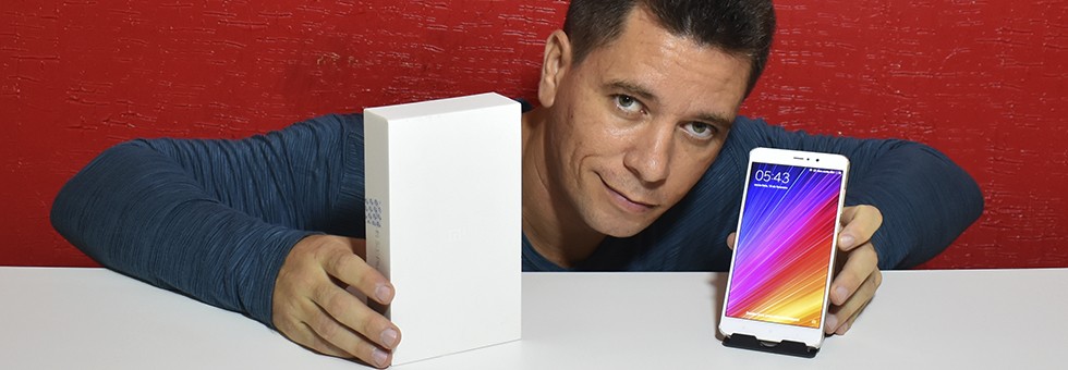Unboxing e primeiras impressões do Xiaomi Mi 5s Plus | Vídeo do ...