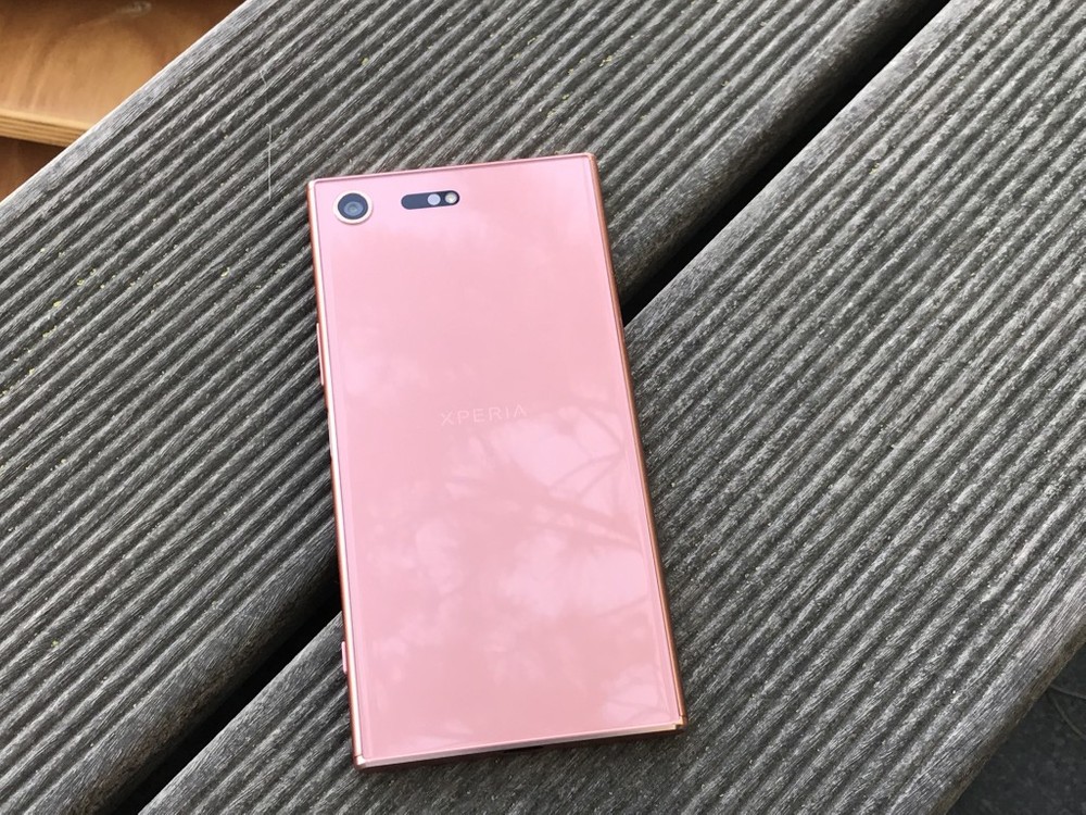 Realmente bonito! Xperia XZ Premium na cor 'rosa bronze' tem