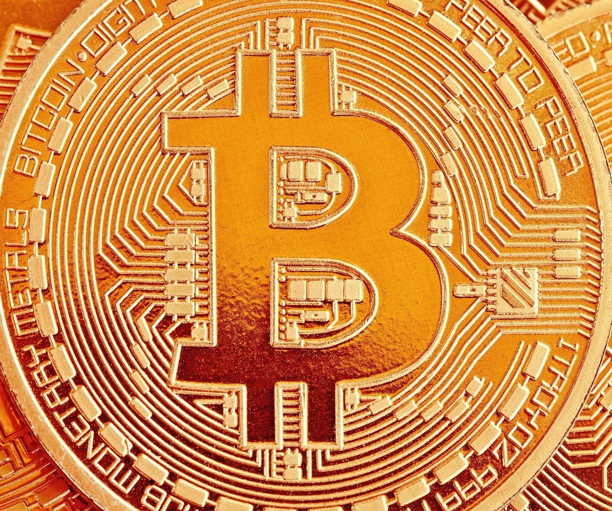 Ainda assusta! Após série de altas, valor da Bitcoin começa a cair -  Tudocelular.com