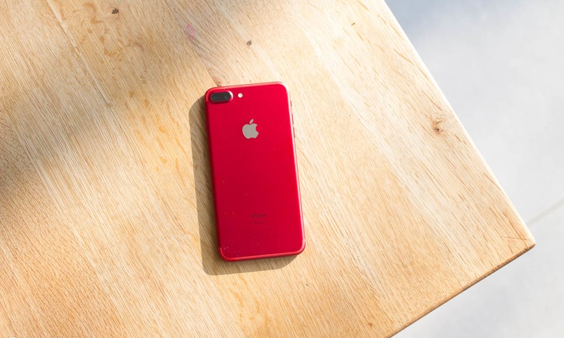 Apple descontinua iPhone 7 e 7 Plus vermelho e aumenta