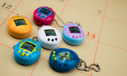 Nostalgia pura! Bichinho virtual Tamagotchi revive como jogo para Android  e iOS 