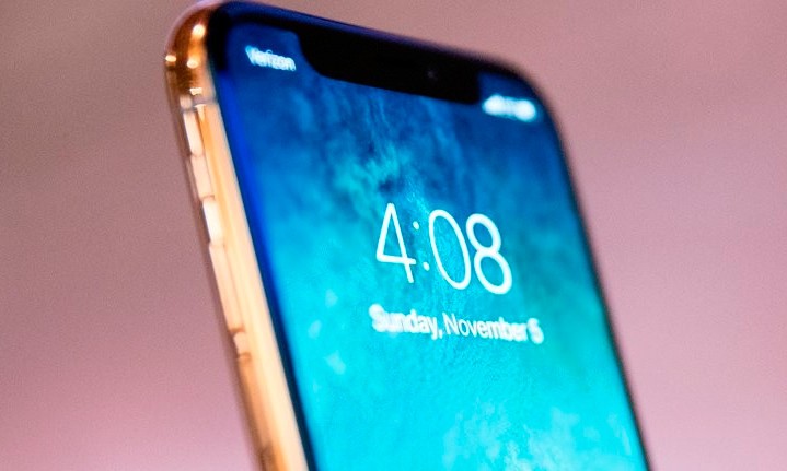 É real! iPhone X dourado aparece em fotos com certificação da FCC