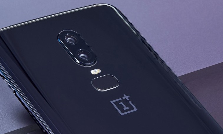 OnePlus 6 entra em pré-venda por alto preço e com entrega no