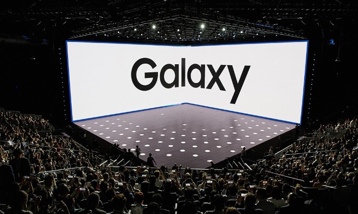 Galaxy S10 deve usar nova tecnologia para aumentar tamanho de bateria, mas  há um porém 