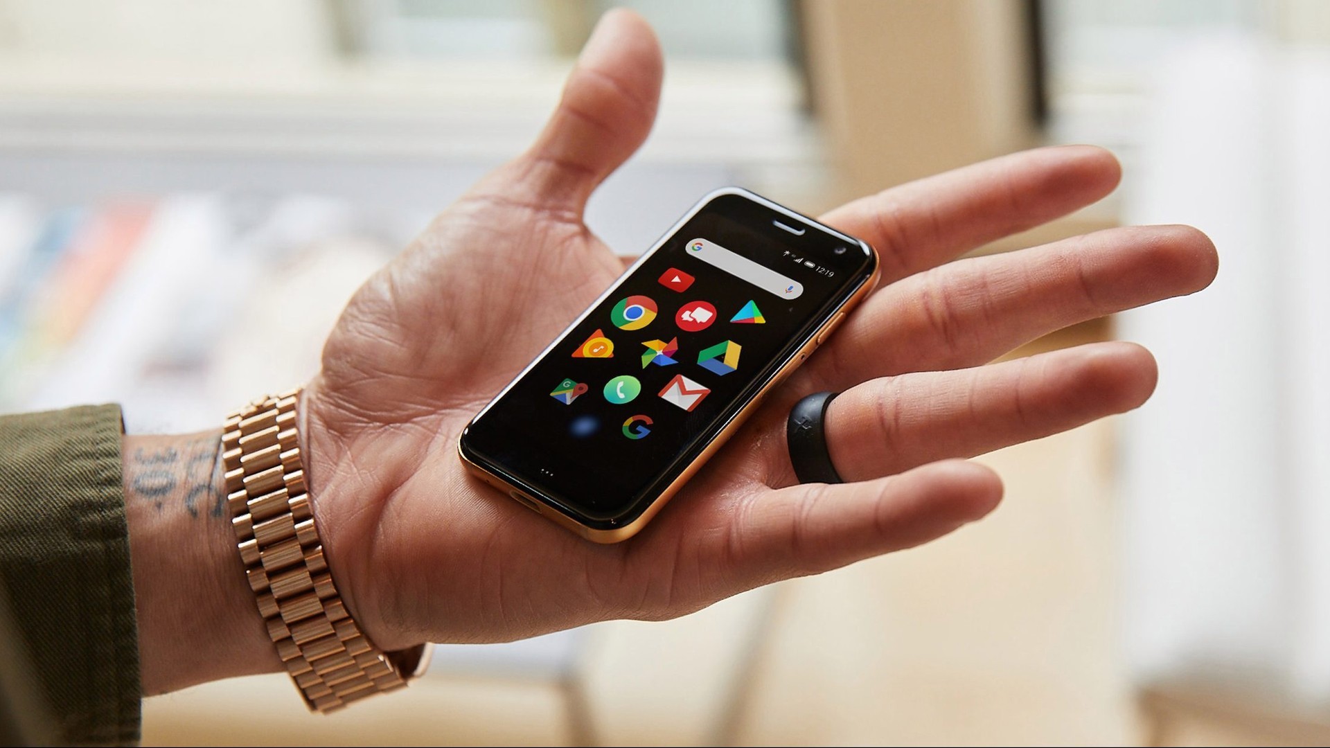 Palm Phone 32g ブラック Amazon | Palm Phone 3GB/32GB 防水 IP68 Oreo 8.1 小型