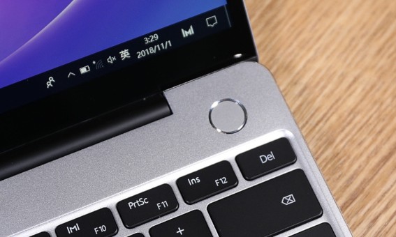 【週末値下げ】Huawei MateBook 13インチ グレー Huawei Matebook 13 é o primeiro notebook da marca com o Huawei