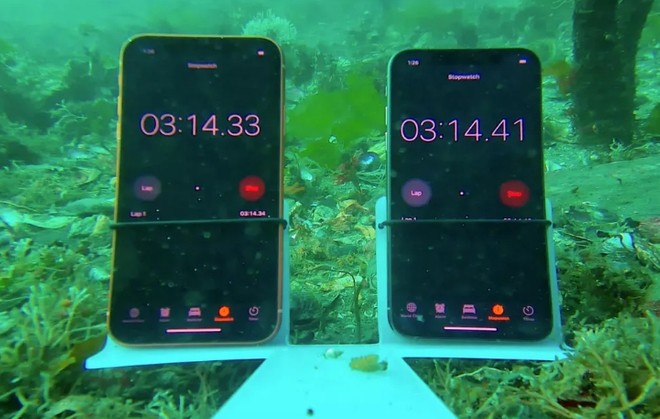 Iphone Xr E Xs Mergulham 8 Metros Abaixo D Agua E Apenas Um Sobrevive Confira Tudocelular Com