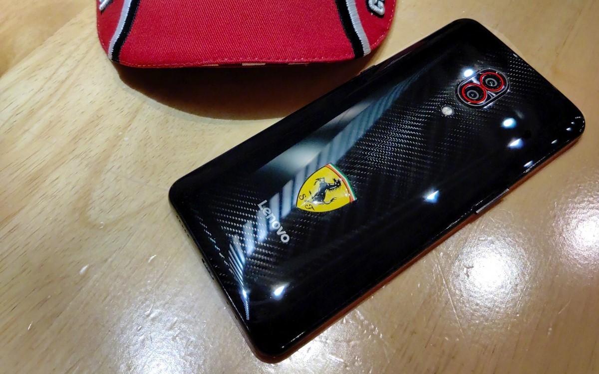 12 GB de RAM + 1 TB? Lenovo Z5 Pro GT 'Edição Ferrari' é