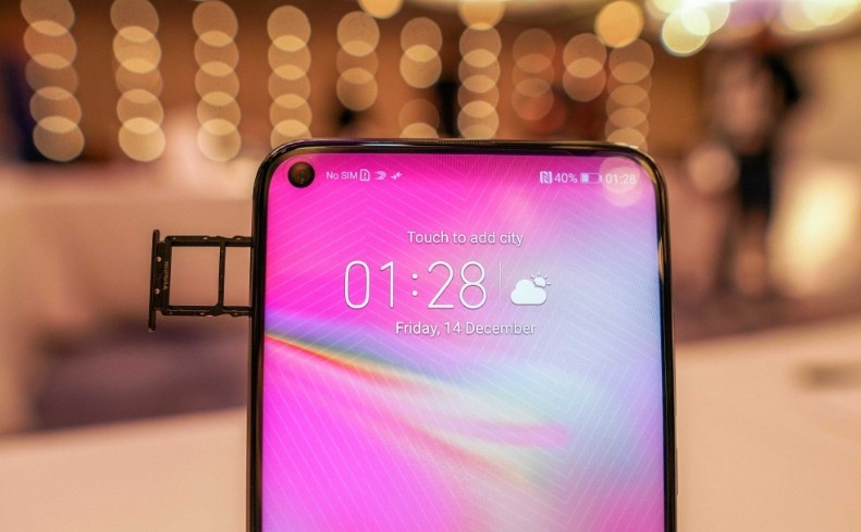 【極美品】Honor View 20（SIMフリー）48MPカメラ搭載 Honor V20 é anunciado com entalhe de furo, câmera de 48 MP e