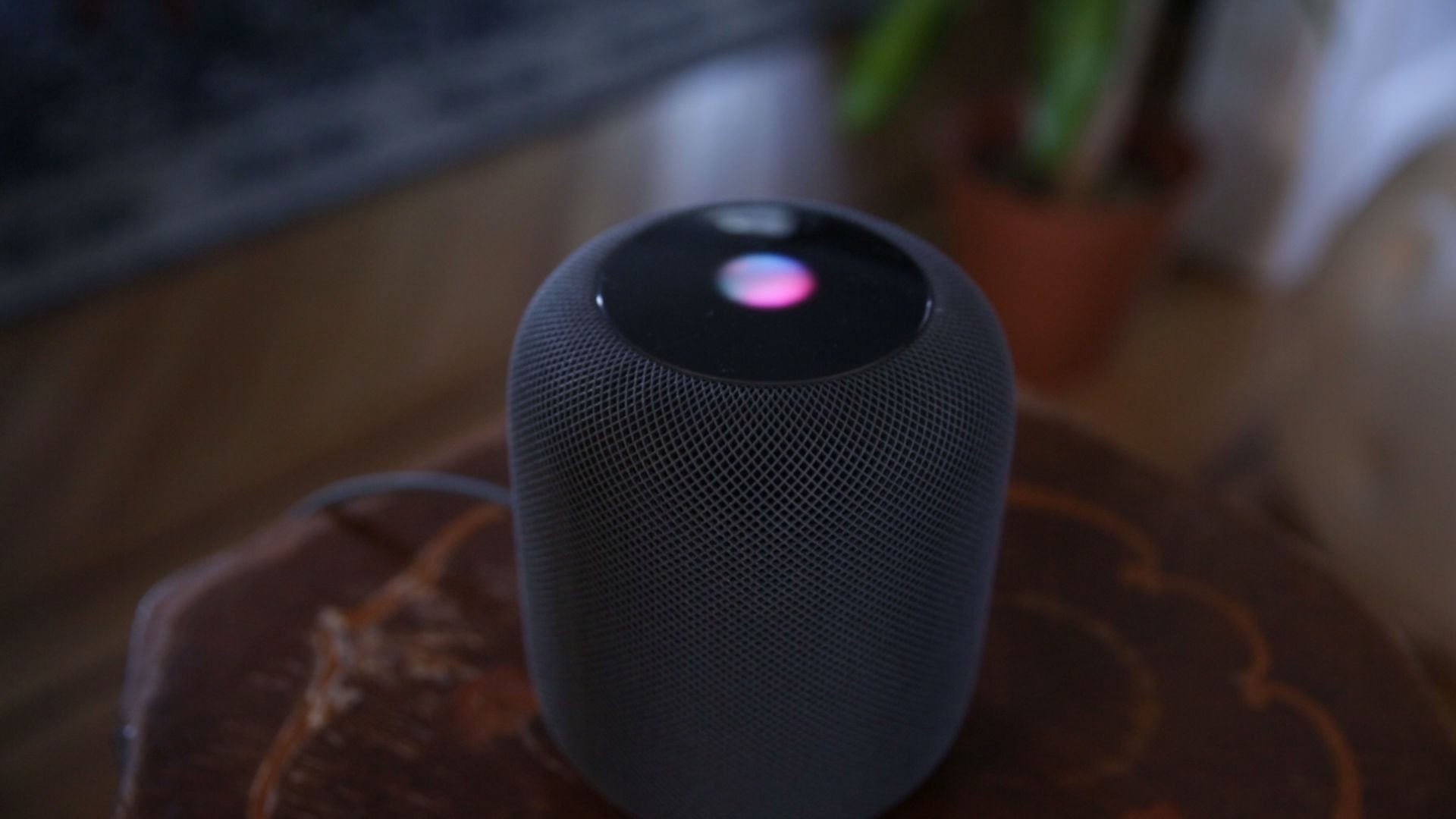 Apple HomePod com tela de 7 polegadas fica para 2024, confirma