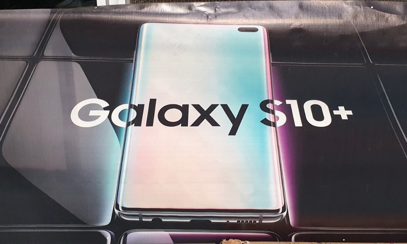 Samsung Galaxy S10 Plus ostenta conceito luxuoso na edição branca