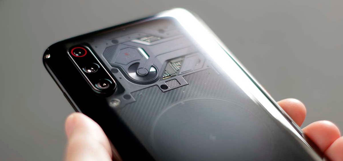 Xiaomi Mi 9 Transparent com 8 GB de RAM e 256 GB internos tem pré