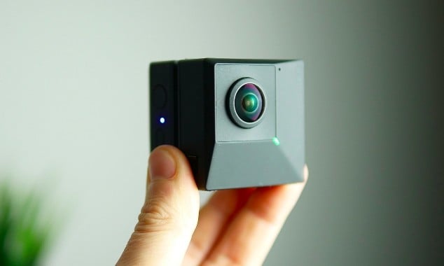 Câmera dobrável Insta360 EVO estreia prometendo fotos e vídeos 3D