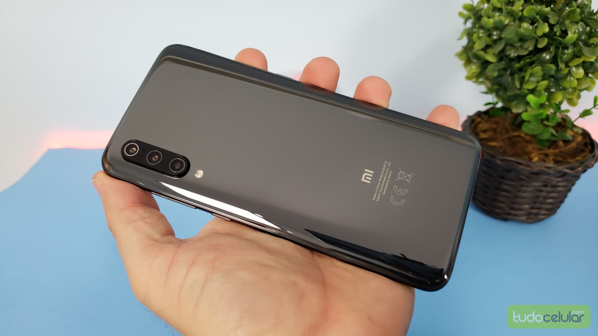 mi♡9 Xiaomi surpreende e lança Mi 9 no Brasil, primeiro com Snapdragon
