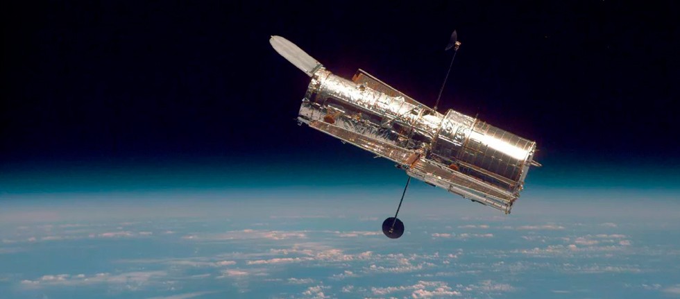 NASA conserta Hubble e telescpio j captura novas imagens inditas de galxias prximas