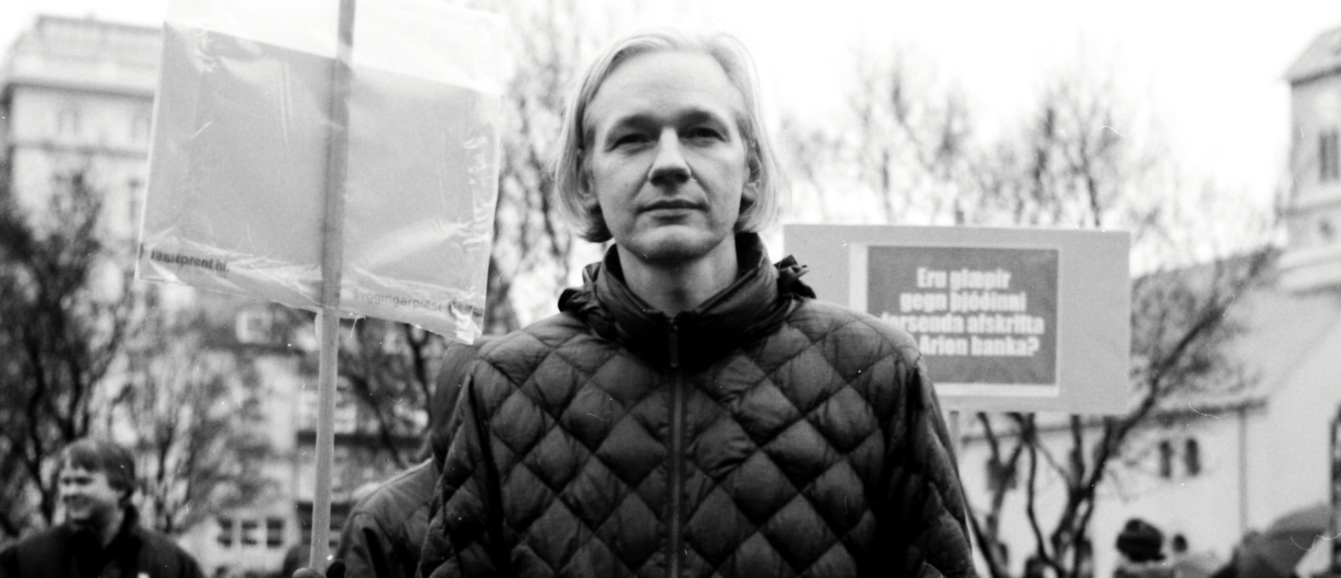 Julian Assange tem extradio para os EUA aprovada e apela Suprema Corte contra a deciso