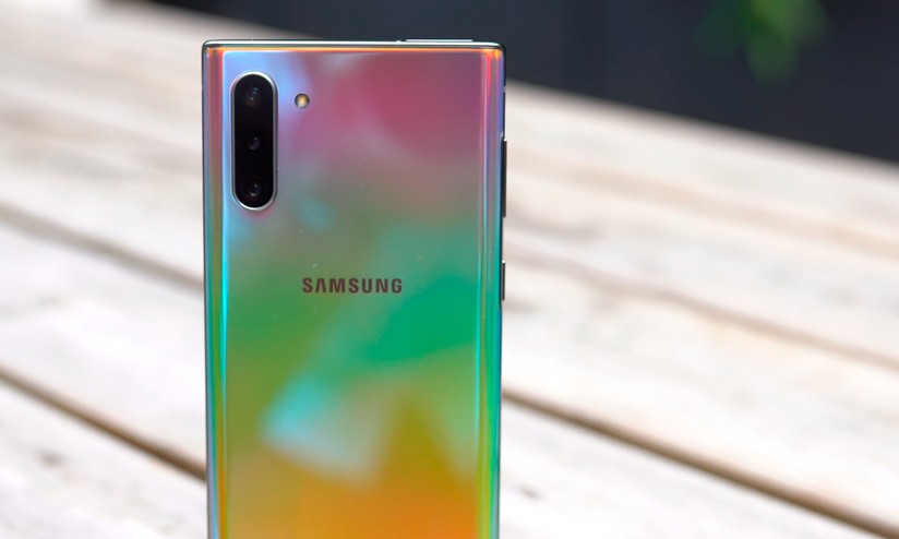 Galaxy Note 10 Plus: carregador de 45 Watts aparece em imagens