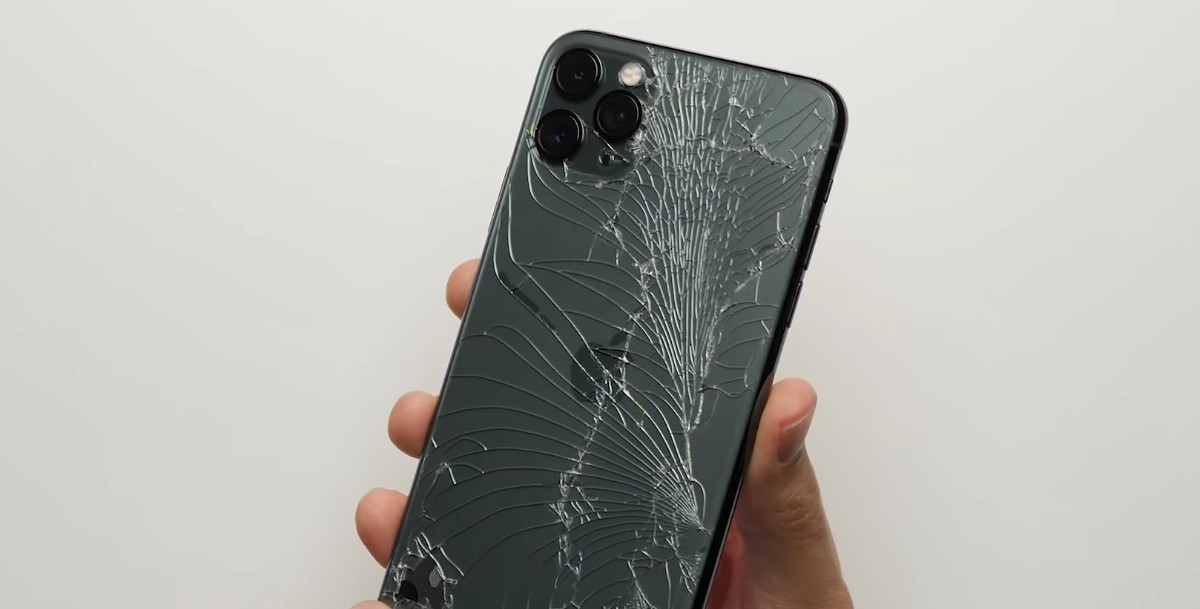 Quem sobrevive? iPhone 11 Pro Max enfrenta Note 10 Plus em teste de  resistência e queda - TudoCelular.com