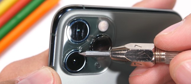 Защитное стекло на передней камере. Защитное стекло закрывает фронтальную камеру. Как снять защитную камеру. Как снять защитную камеру. Gopro 11 разъемы.