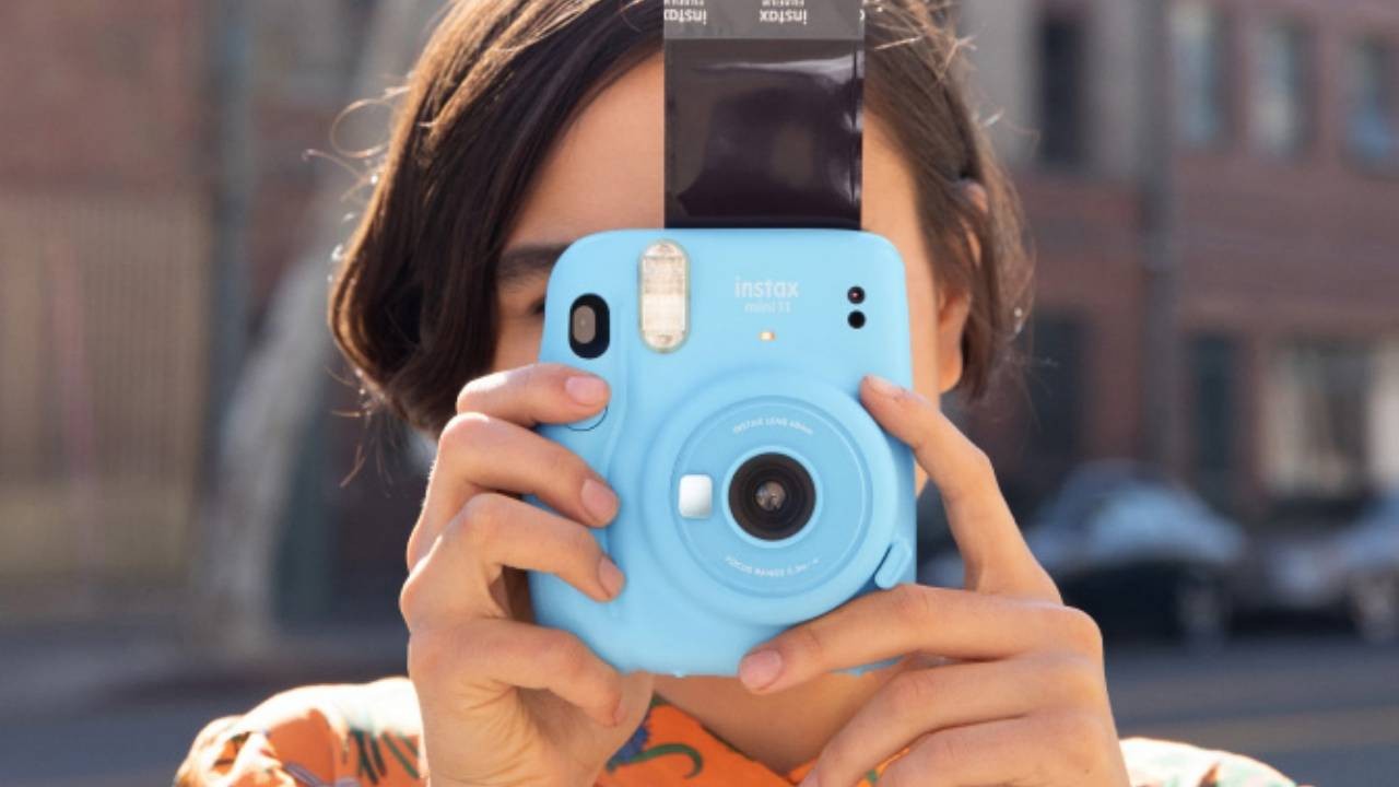 Fujifilm lança nova Instax Mini 12 com aplicativo Instax Up! -  