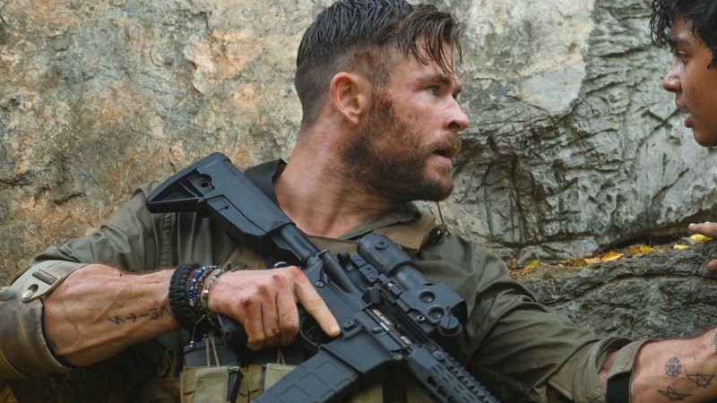 Resgate': Filme da Netflix traz ator Chris Hemsworth, o Thor da Marvel,  como mercenário