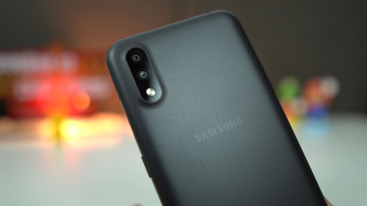 Samsung Galaxy A01 ganha a primeira atualizao de segurana aps receber o Android 11