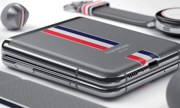 De grife: Galaxy Z Flip Tom Browne Edition desembarca na Espanha e