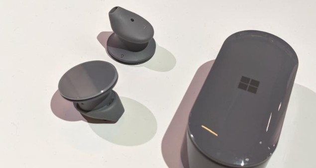 Microsoft Surface Earbuds グレイシャー Microsoft Surface Earbuds Grafite