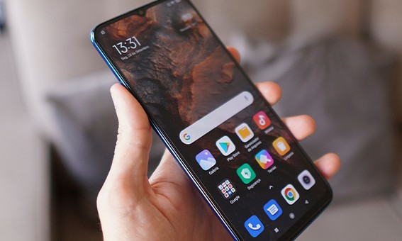 Xiaomi Mi 10 Lite 5G tem boa autonomia frente a rivais nacionais