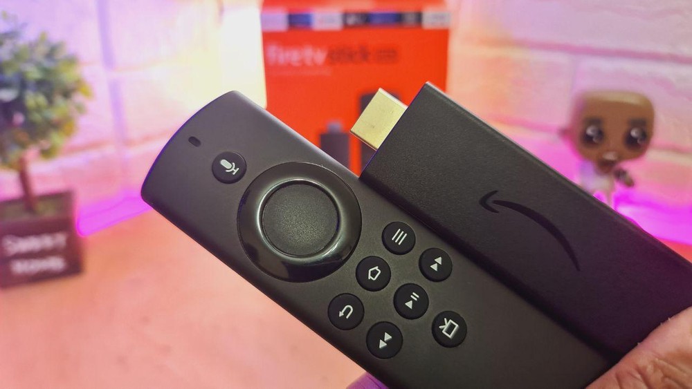 Fire TV Stick Lite traz streaming para quem é fã de  e Alexa