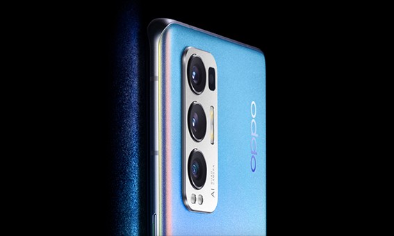OPPO Reno 5 Pro Plus estreia com traseira que muda de cor