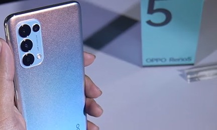 OPPO Reno 5 4G chega com Snapdragon 720G, carregamento de 50 watts