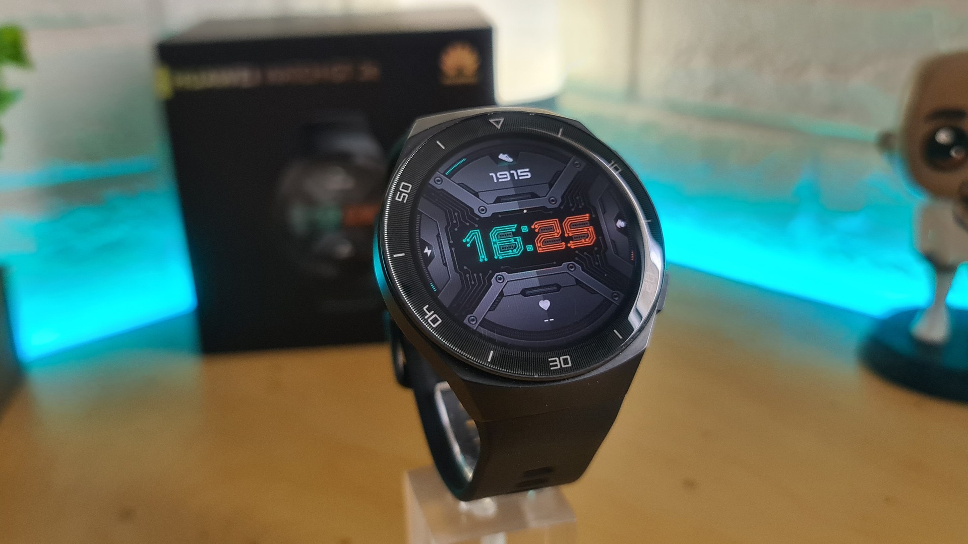 Huawei Watch GT2e combina boa autonomia de bateria com pre o