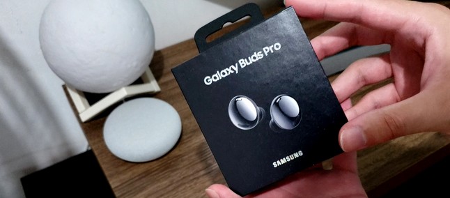 adidasOriginals × GALAXY butspro オーディオ機器 イヤフォン aqt