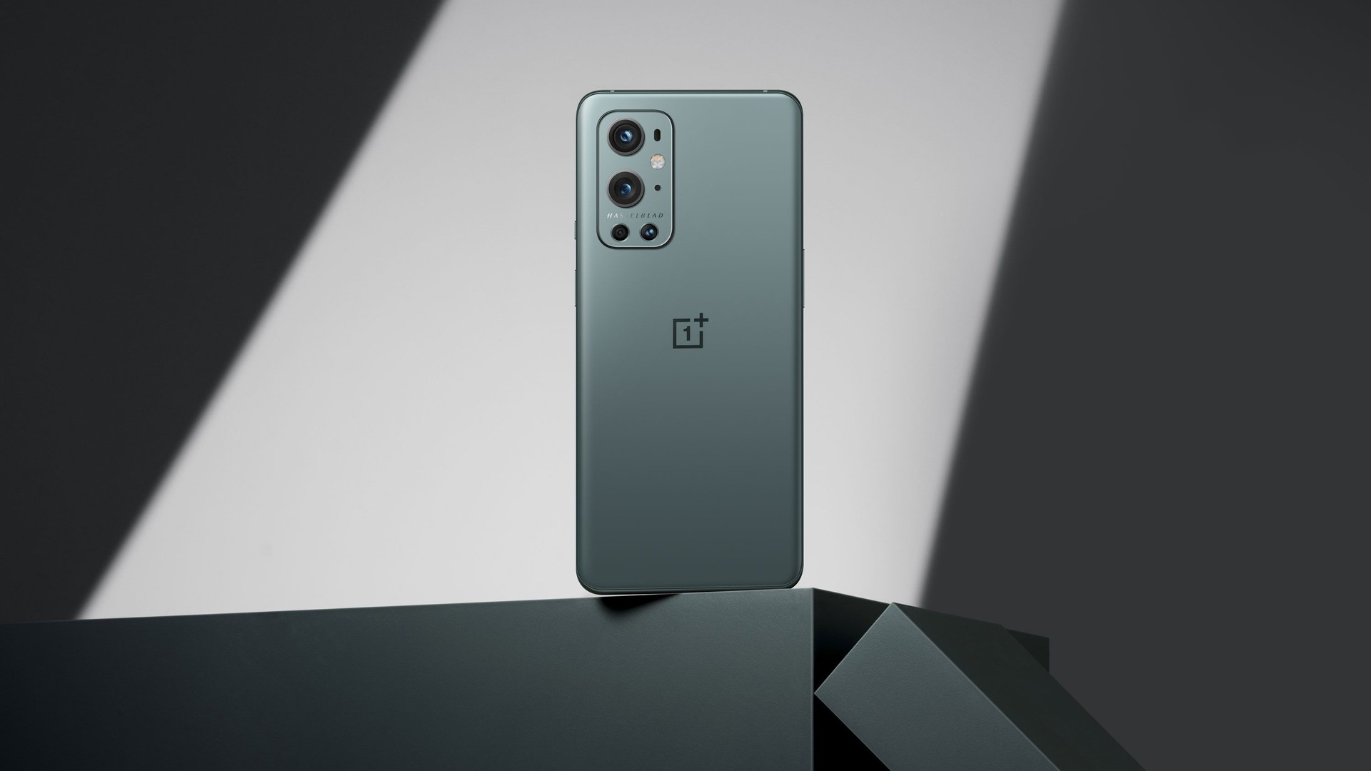 OnePlus 9 e 9 Pro são oficializados com câmeras otimizadas em