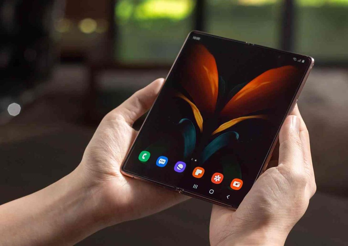 Samsung expected to dominate foldable phone market in coming years, says survey