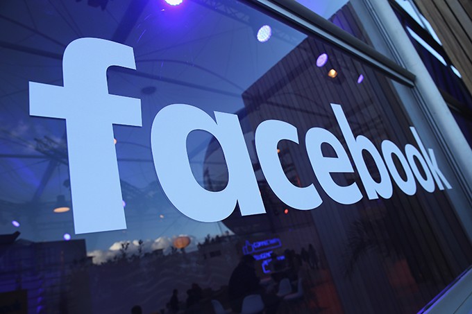 Facebook anuncia o banimento de perfis e conteúdos ligados ao Talibã em suas redes sociais