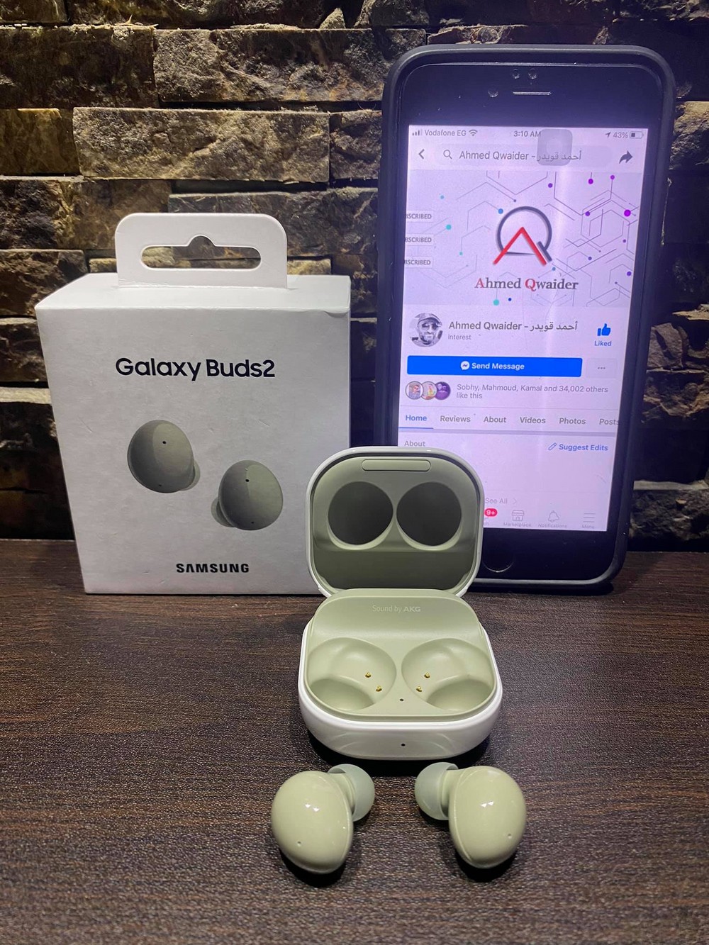 Galaxy Buds 2 aparece na Amazon mais barato que o Buds Pro após