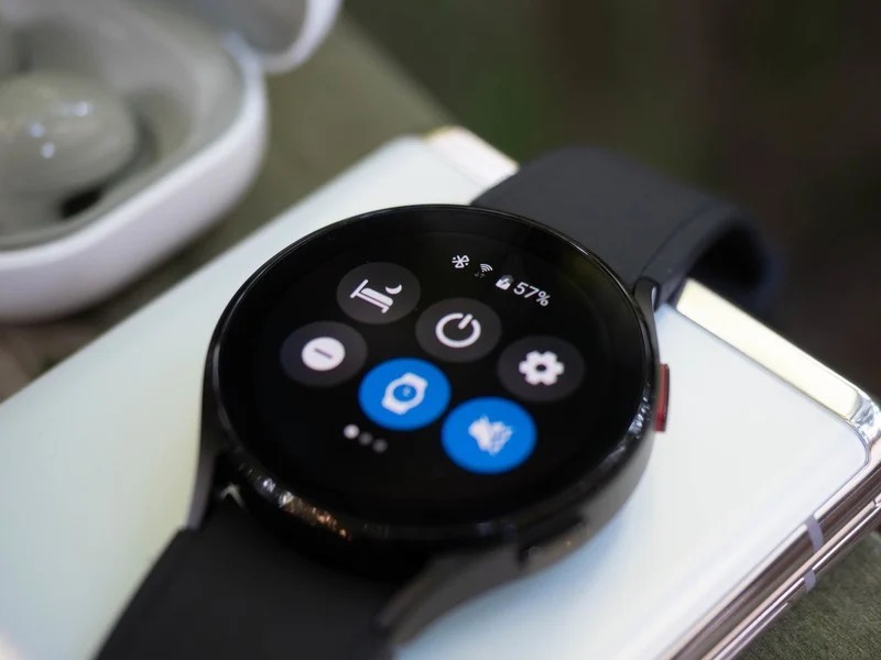 Samsung agora permite que voc use o Galaxy Watch 4 como um walkie talkie