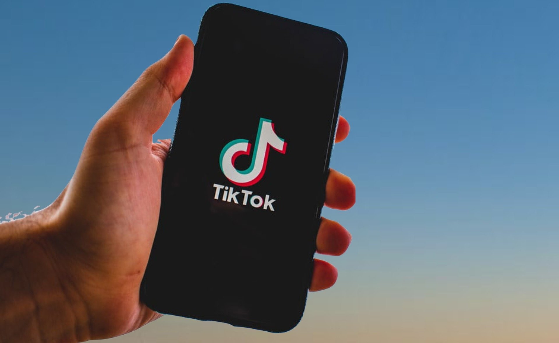 TikTok retoma ferramenta de perguntas e respostas e testa recurso para marcar usurios