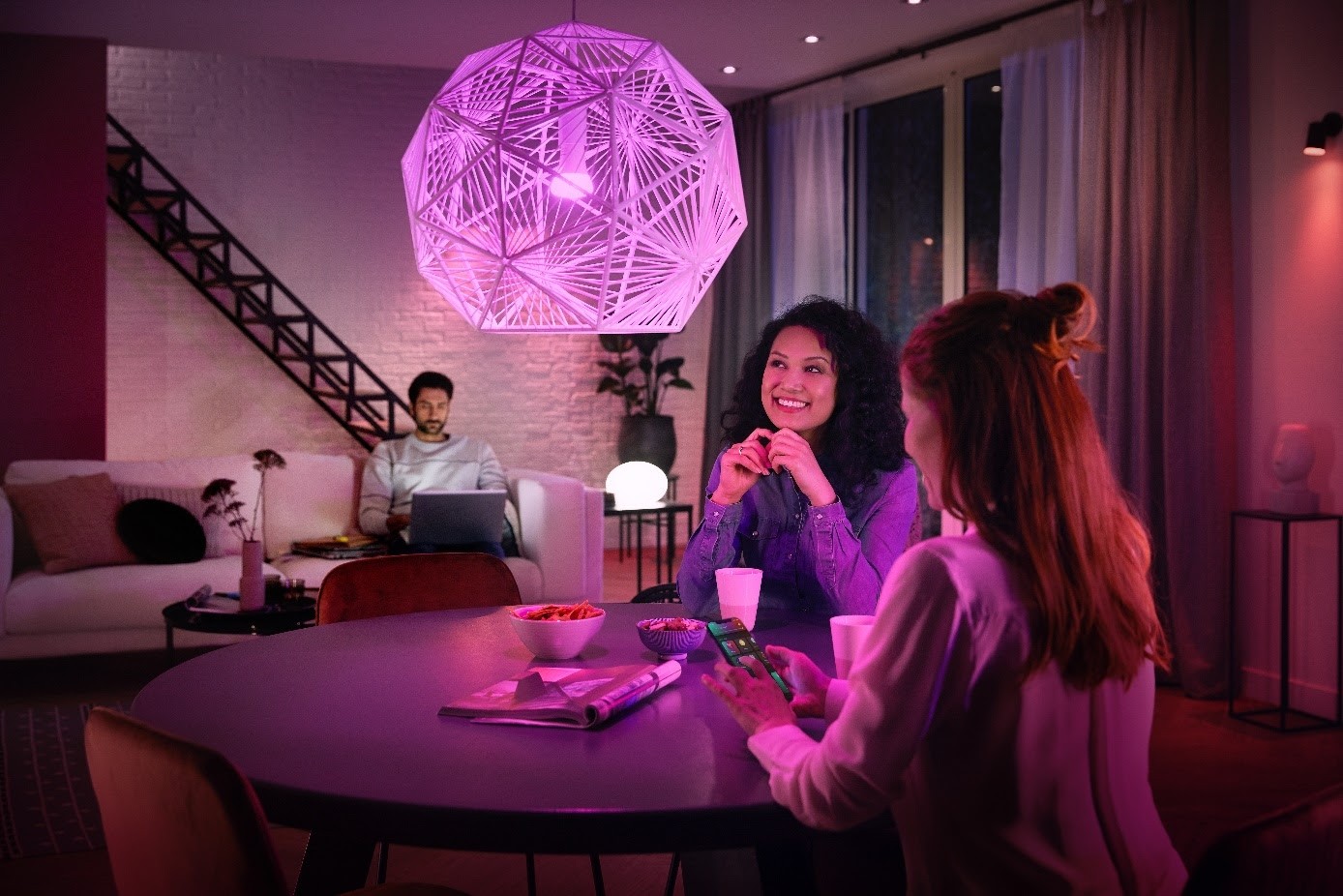 Kit 2 Lâmpadas Inteligentes + Ponte + Comando PHILIPS HUE (E27 - Branco e  cor)