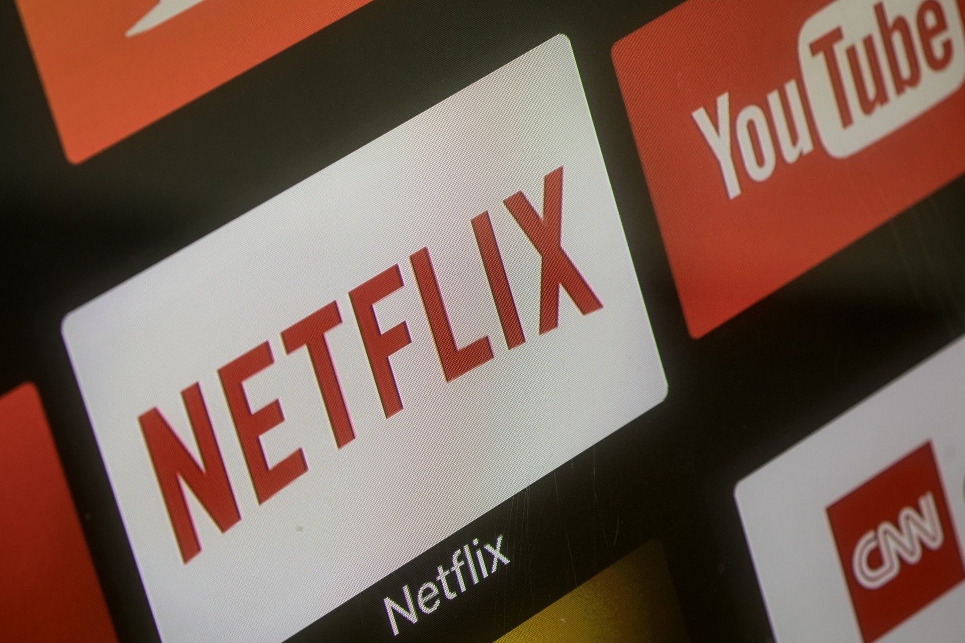 Netflix podría verse obligado por el gobierno ruso a transmitir 20 canales estatales a partir de marzo